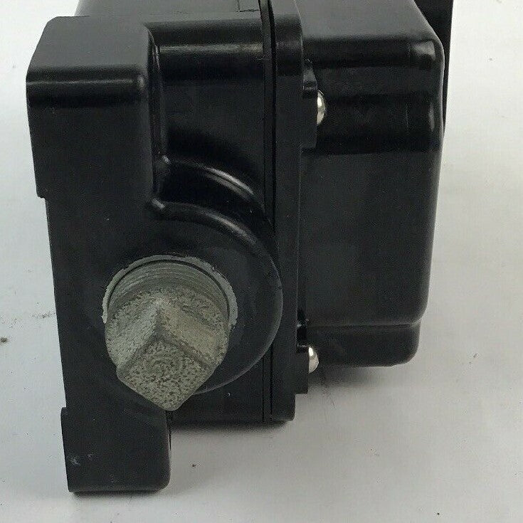 CUTLER HAMMER 10250H1881 HEAVY DUTY PUSH BUTTON STATION