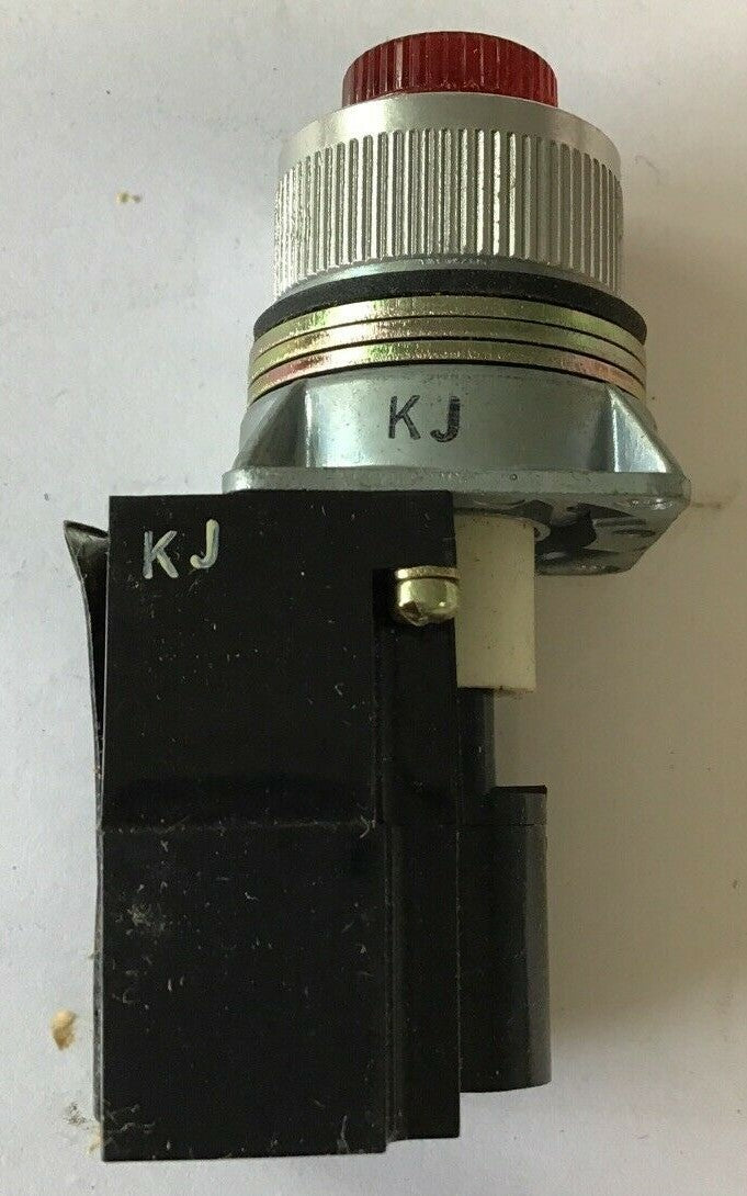 SQUARE D 9001 LR2L ILLUMINATED PUSHBUTTON SERIES A***LOTOF7***