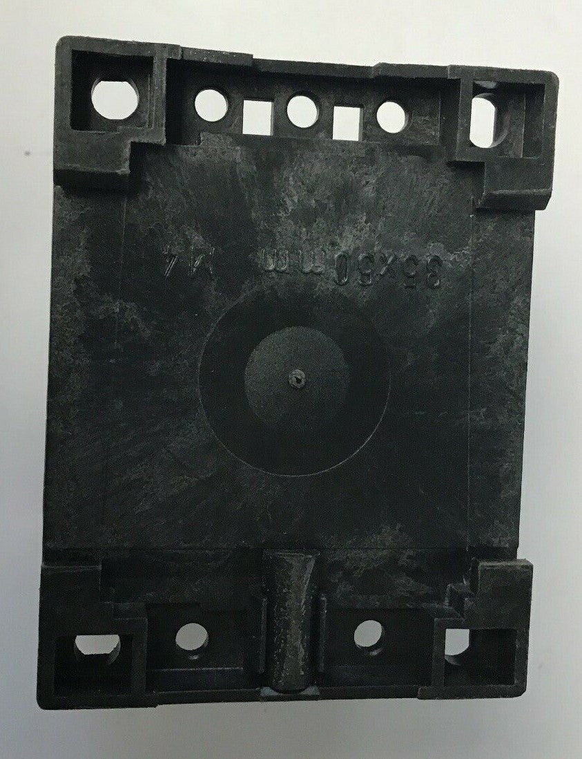 TELEMECANIQUE CA2-KN40 RELAY 110V 50/60HZ