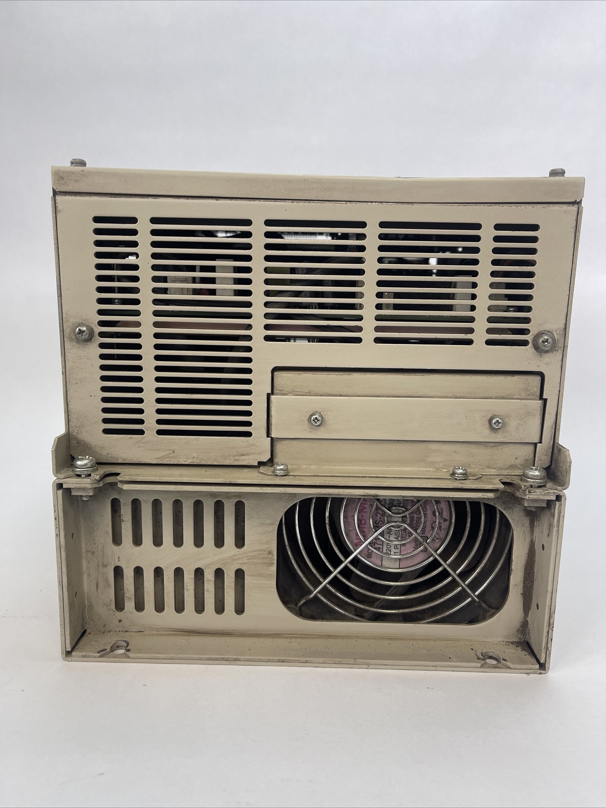 YASKAWA SGDH-60AE SERVOPACK 200V VER. 36A45 INPUT 200-230VAC OUTPUT 0-230VAC