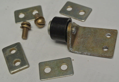 ALLEN-BRADLEY Z-35339 / ROLLER ASSEMBLY & MOUNTING HARDWARE / NEW SURPLUS