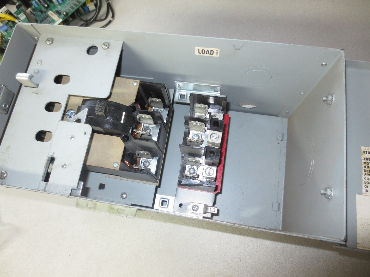 ARROW-HART / EATON PFA322 BUS PLUG / SAFETY SWITCH 240VAC, 60A, 200kA