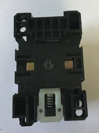 ALLEN BRADLEY 100-A09NZ*3 CONTACTOR SER.B 9A 600VAC ***LOTOF2***