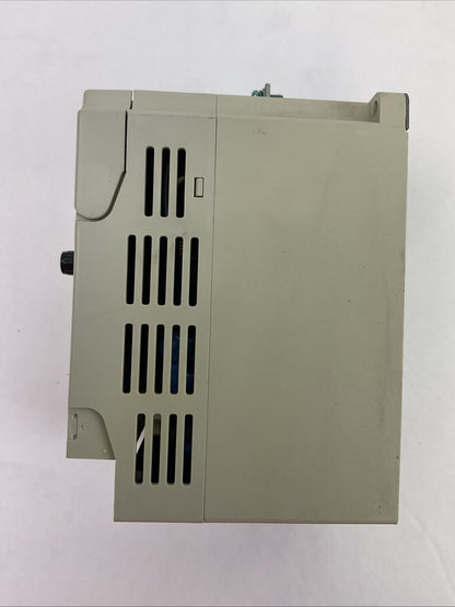 DELTA VFD007M43B AC DRIVE 0.75kW OUTPUT 3PH 0-480VAC 3A 2.3KVA 1HP MISSING COVER