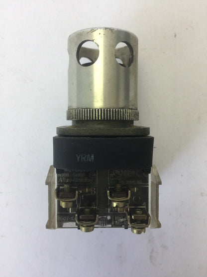 ALLEN BRADLEY 800T-QB24 PUSH BUTTON SER T 24V AC/DC *NO BULB NO CAP*