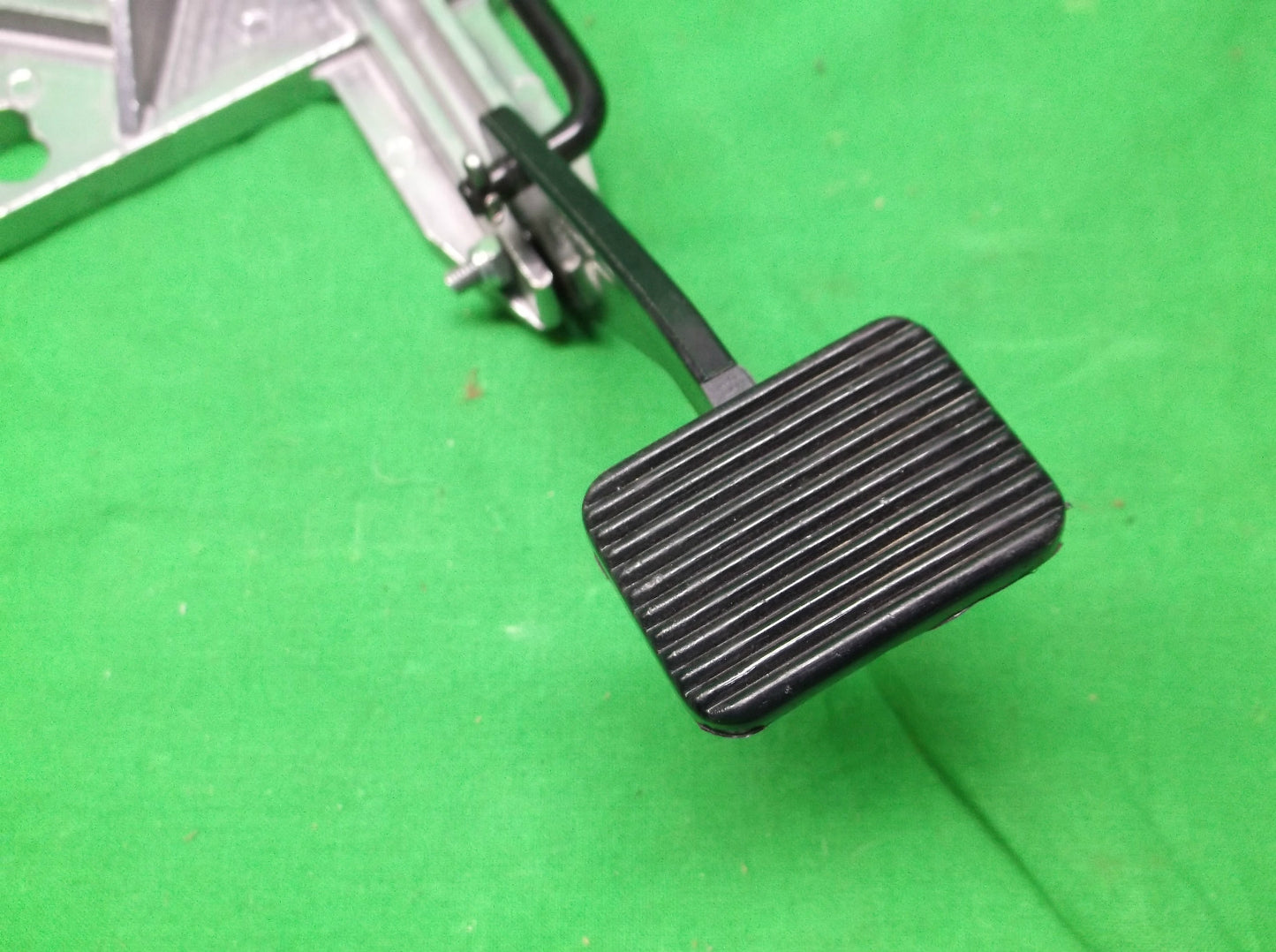 INVACARE PRONTO M41 ELECTRIC POWER WHEEL CHAIR SEAT MOUNT - NEW SURPLUS