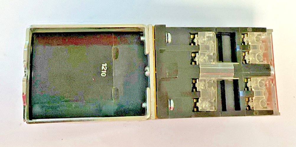 ALLEN BRADLEY 700S-DCP710Z24 RELAY SER.E 600VAC 20A