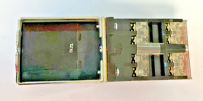 ALLEN BRADLEY 700S-DCP710Z24 RELAY SER.E 600VAC 20A