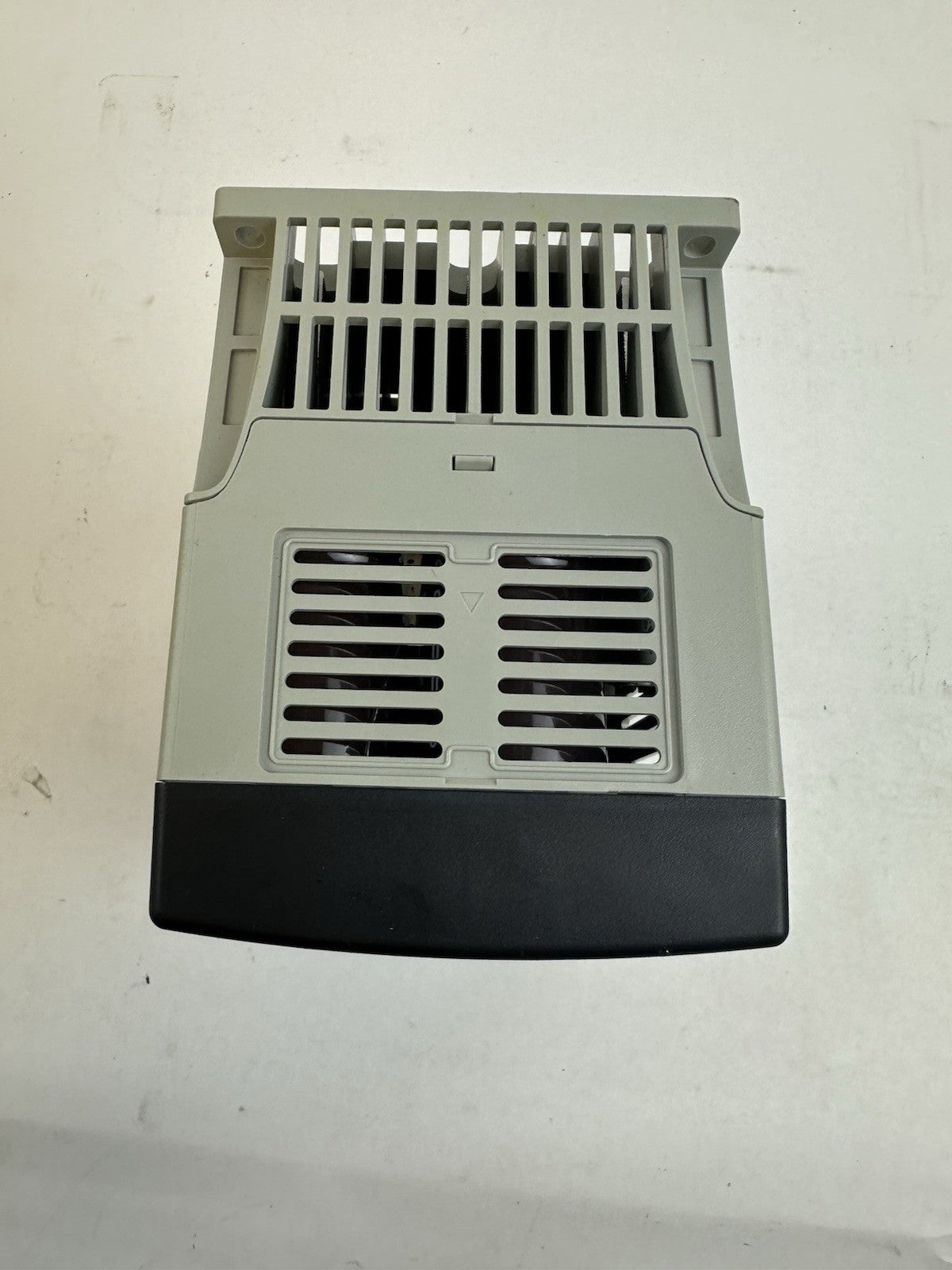 ALLEN-BRADLEY 22A-D6P0N104 POWERFLEX 4 AC DRIVE SER A FRN 3.05 3PH 342-528V