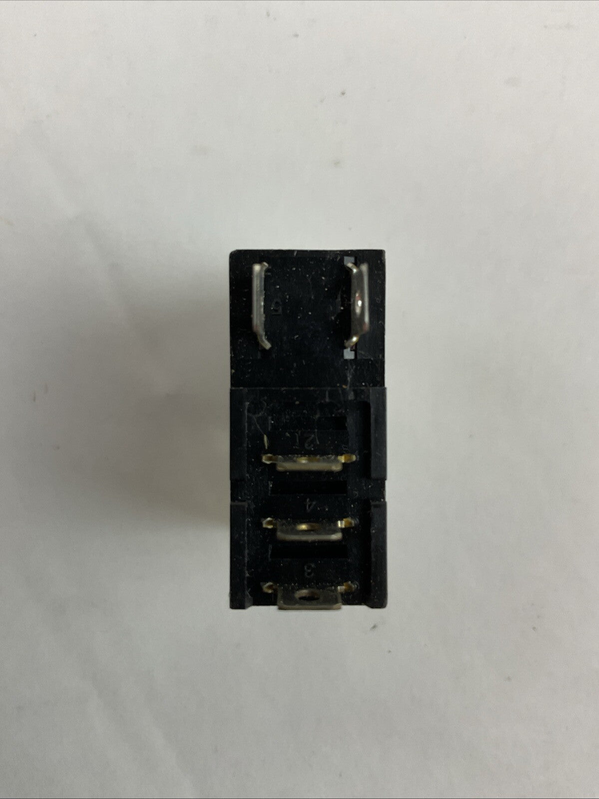 ALLEN BRADLEY 700-HK-36Z24-4 RELAY SER A 24VDC (LOT OF 2)