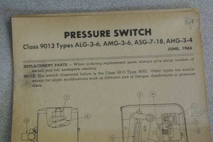 SQUARE D 9013 AHG-3 S4 PRESSURE SWITCH / CLOSE 425 / OPEN 500 / NEW SURPLUS