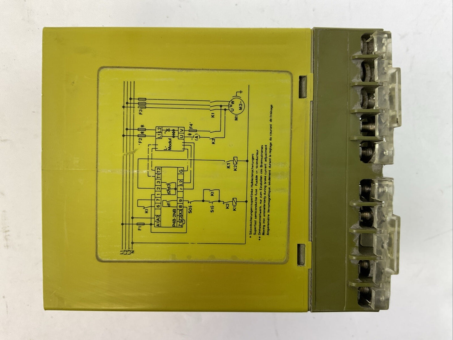 PILZ P4B-2NB SAFETY RELAY TB:10SEC UST: 240VAC 10VA D1D2D3: 250VAC 8A 1100VA
