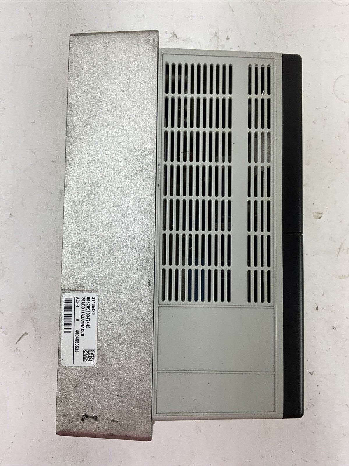 ALLEN BRADLEY 20A D 011 A 3 AYNANC0 POWER FLEX 70 AC DRIVE FIRMWARE 5.001 SER A