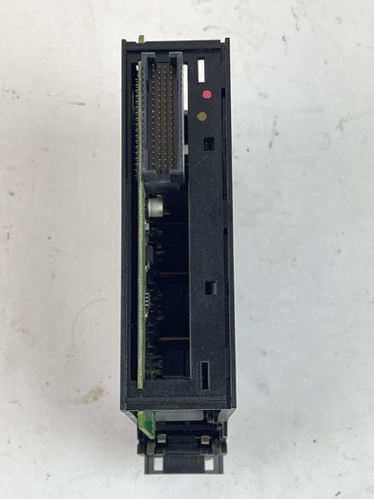 ALLEN BRADLEY - 1756-0B8 SER. A - CONTROLLOGIX DIGITAL DC OUTPUT PILOT DUTY