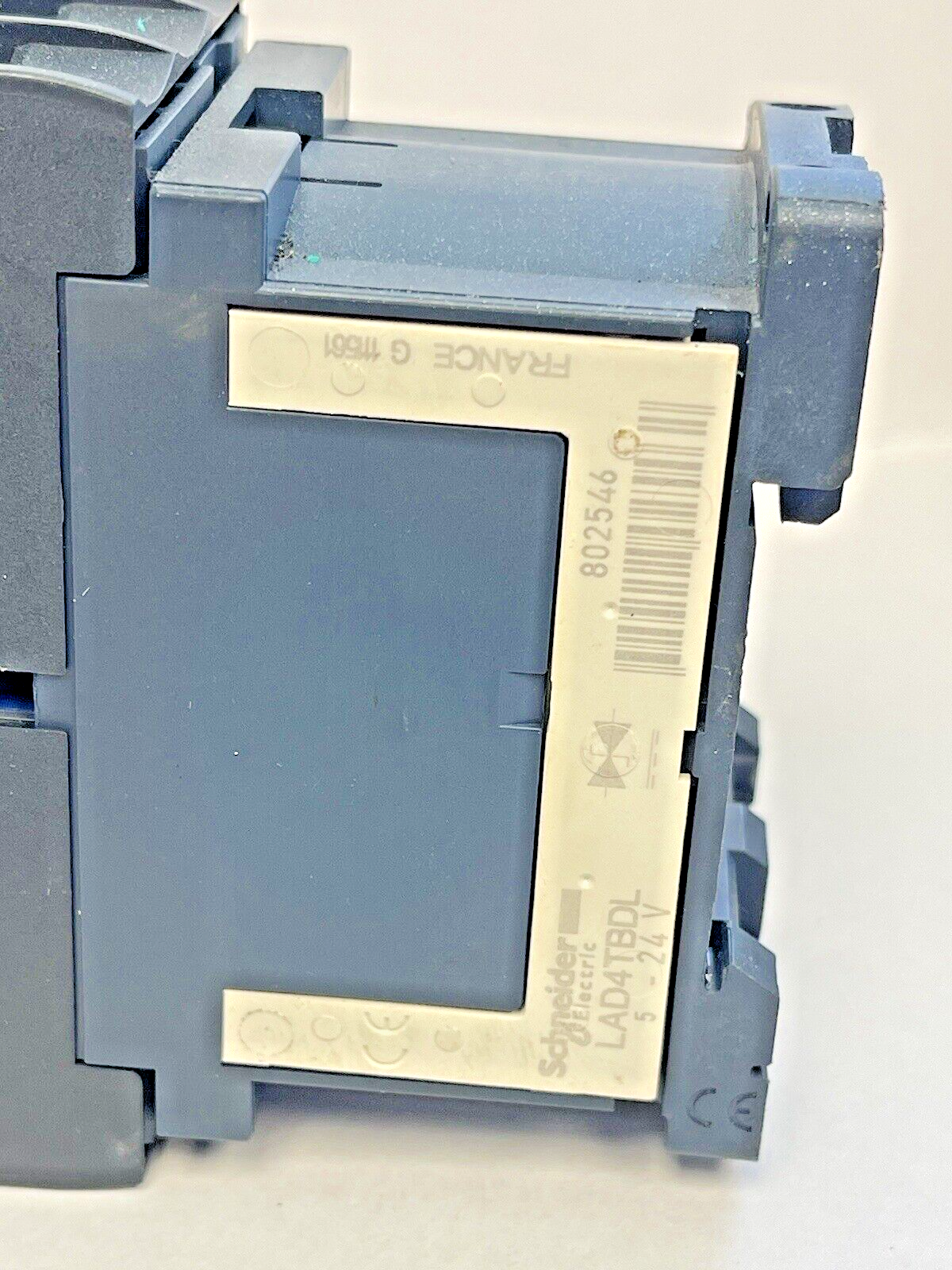 SCHNEIDER ELECTRIC - LC1D32 - CONTACTOR 24VDC & SCHNEIDER LADN20 - CONTACT BLOCK