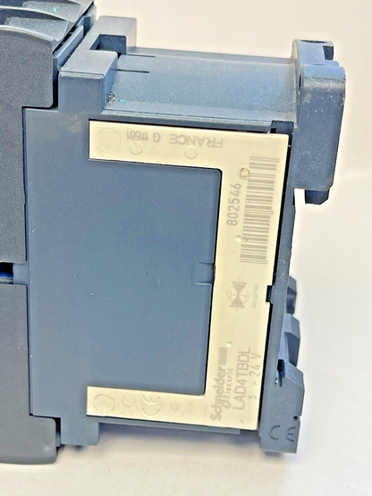 SCHNEIDER ELECTRIC - LC1D32 - CONTACTOR 24VDC & SCHNEIDER LADN20 - CONTACT BLOCK