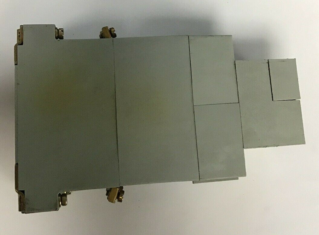 ALLEN BRADLEY 700-RTC11110U1 TIMING RELAY SER.A 110/120VAC 50/60HZ  120VDC