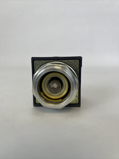 SYLVANIA CLARK BUL. 100T PBLT40 ILLUMINATED PUSHBUTTON 480V 50/60HZ
