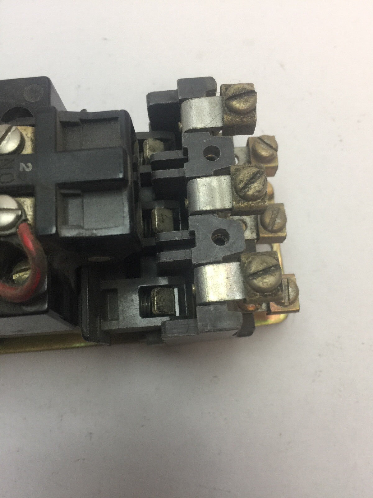ALLEN BRADLEY X233635 CONTACTOR 600VAC 18AMP SER K SIZE 0 70A81 COIL 600V 60HZ