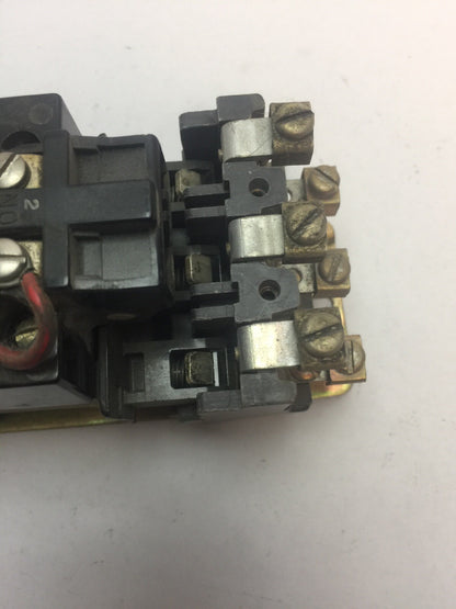 ALLEN BRADLEY X233635 CONTACTOR 600VAC 18AMP SER K SIZE 0 70A81 COIL 600V 60HZ