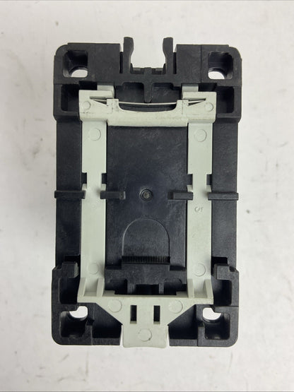 EATON CE15CNS3 SER B1 600VAC 12A 3PH 10HP CONTACTOR 120V 60HZ 110V 50HZ COIL