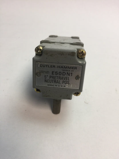 CUTLER HAMMER E50SA LIMIT SWITCH SER A2 E50DR1 OPERATING HEAD E50RAP5 RECEPTACLE