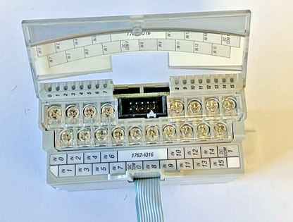 ALLEN BRADLEY 1762-IQ16 SINK/SOURCE INPUT SER.B REV.A 24VDC