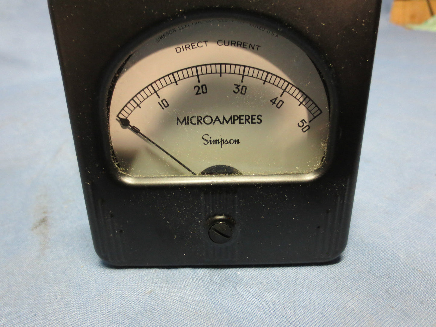 SIMPSON 03860 ANALOG PANEL METER 0-50 UADC - NEW SURPLUS