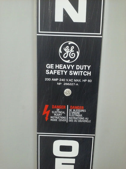 GE TH4324 MODEL 7 FUSIBLE SAFETY SWITCH 3P 200A 240V 60 TYPE 1 INDOOR ENCLOSURE