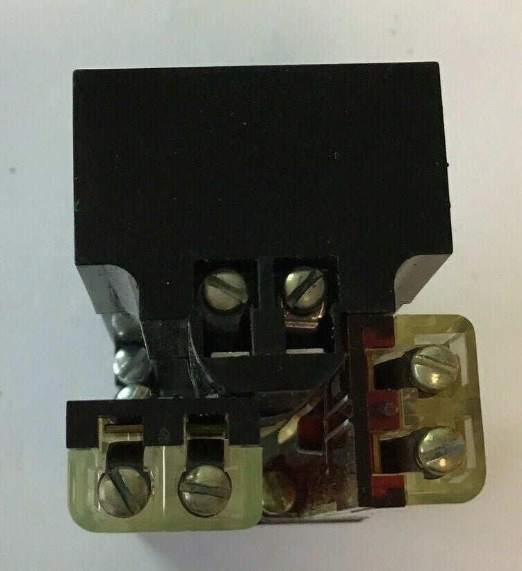 SQUARE D LMA1 SER.B 120V 50/60HZ  W/LA-21 SER.A W/ LA-1 LIGHT MODULE