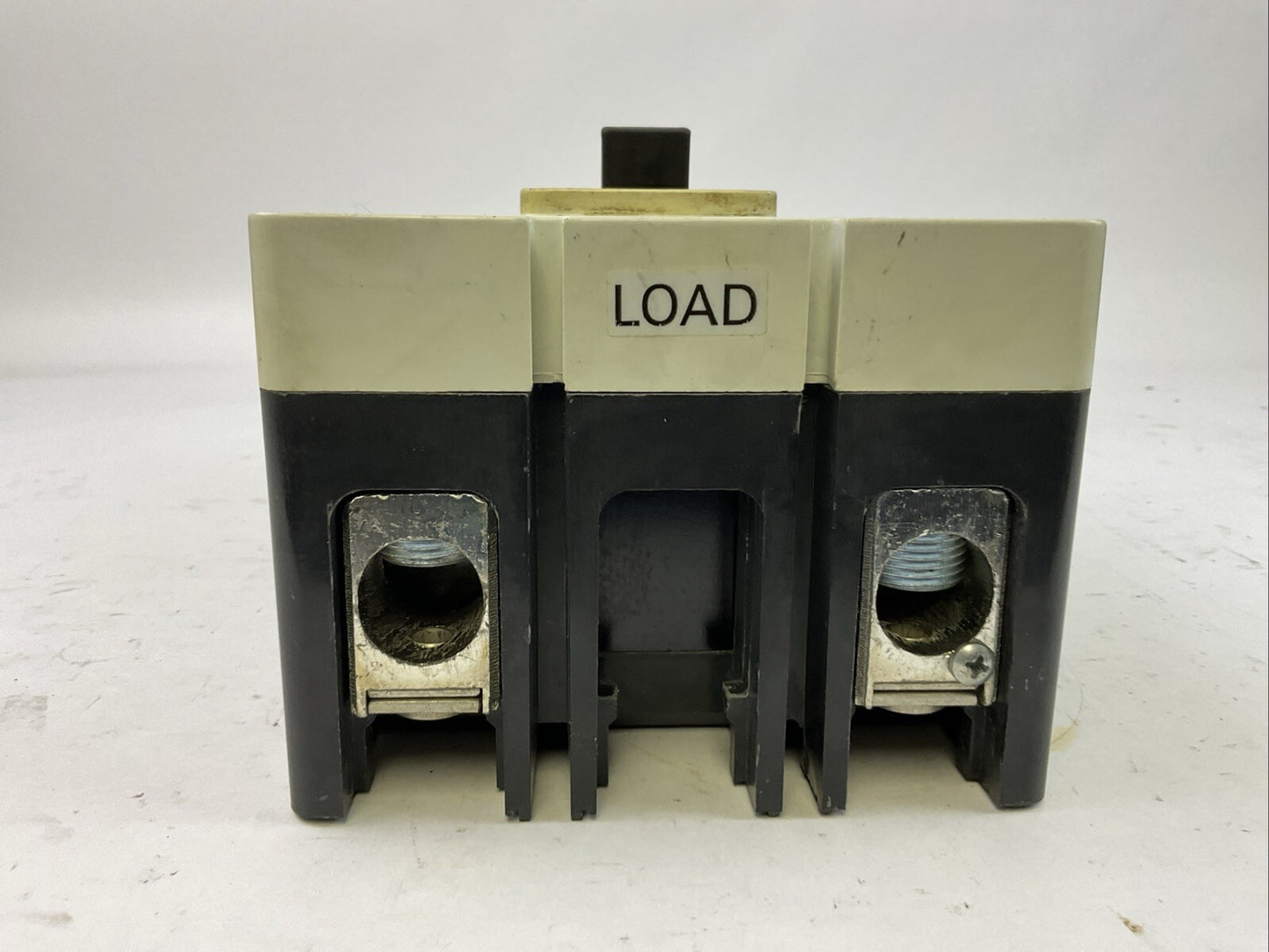 CUTLER HAMMER HM2P400X5M01Z07 CIRCUIT BREAKER 600VAC 250VDC 2POLE 400AMP