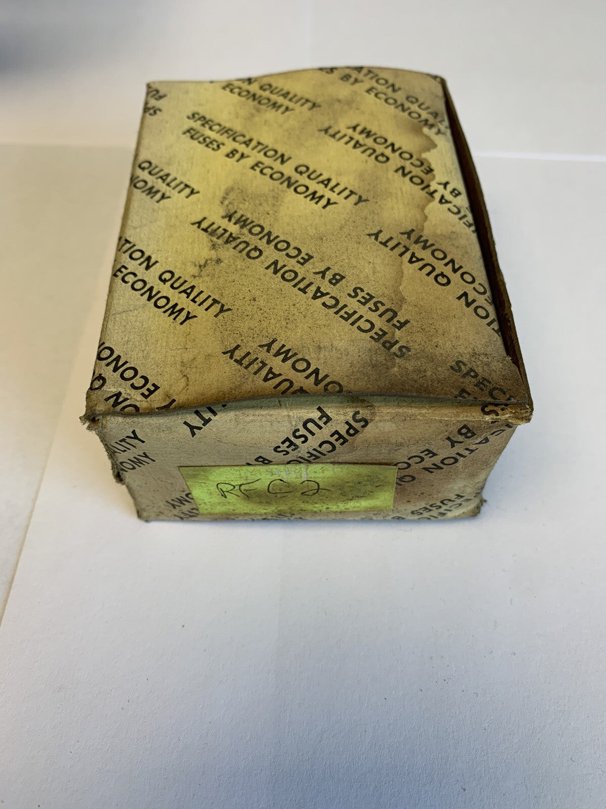 Economy Fuse RFC2 2A 600V Fuse "Lot of 10"