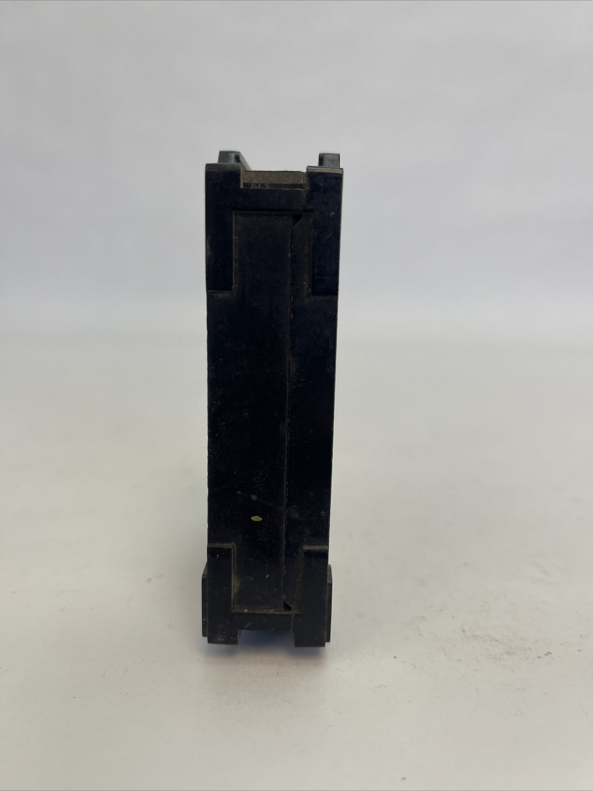 CUTLER HAMMER / WESTINGHOUSE 656D021G21 CIRCUIT BREAKER 100AMP 1POLE 120/240VAC