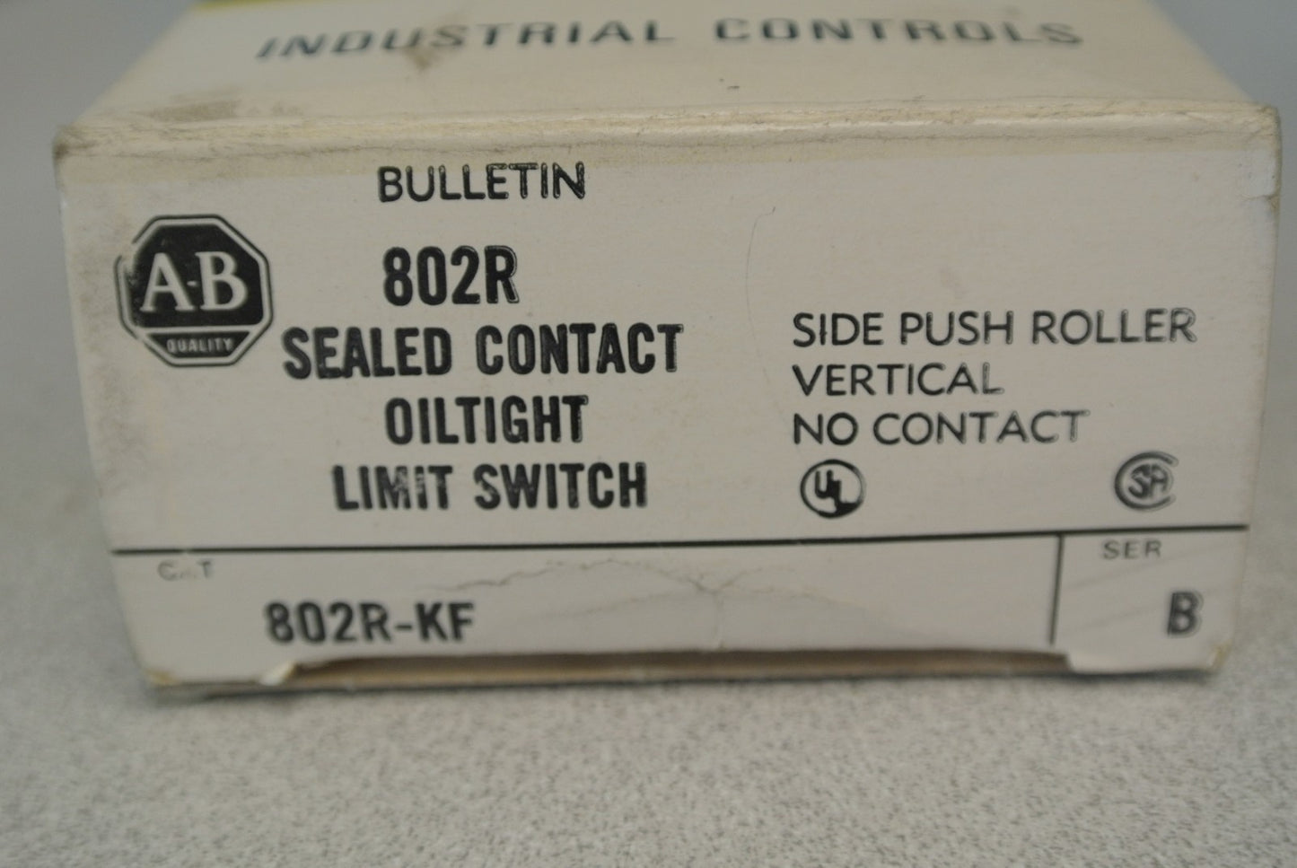 ALLEN-BRADLEY 802R-KF / OILTIGHT LIMIT SWITCH, SIDE PUSH ROLLER / NEW SURPLUS