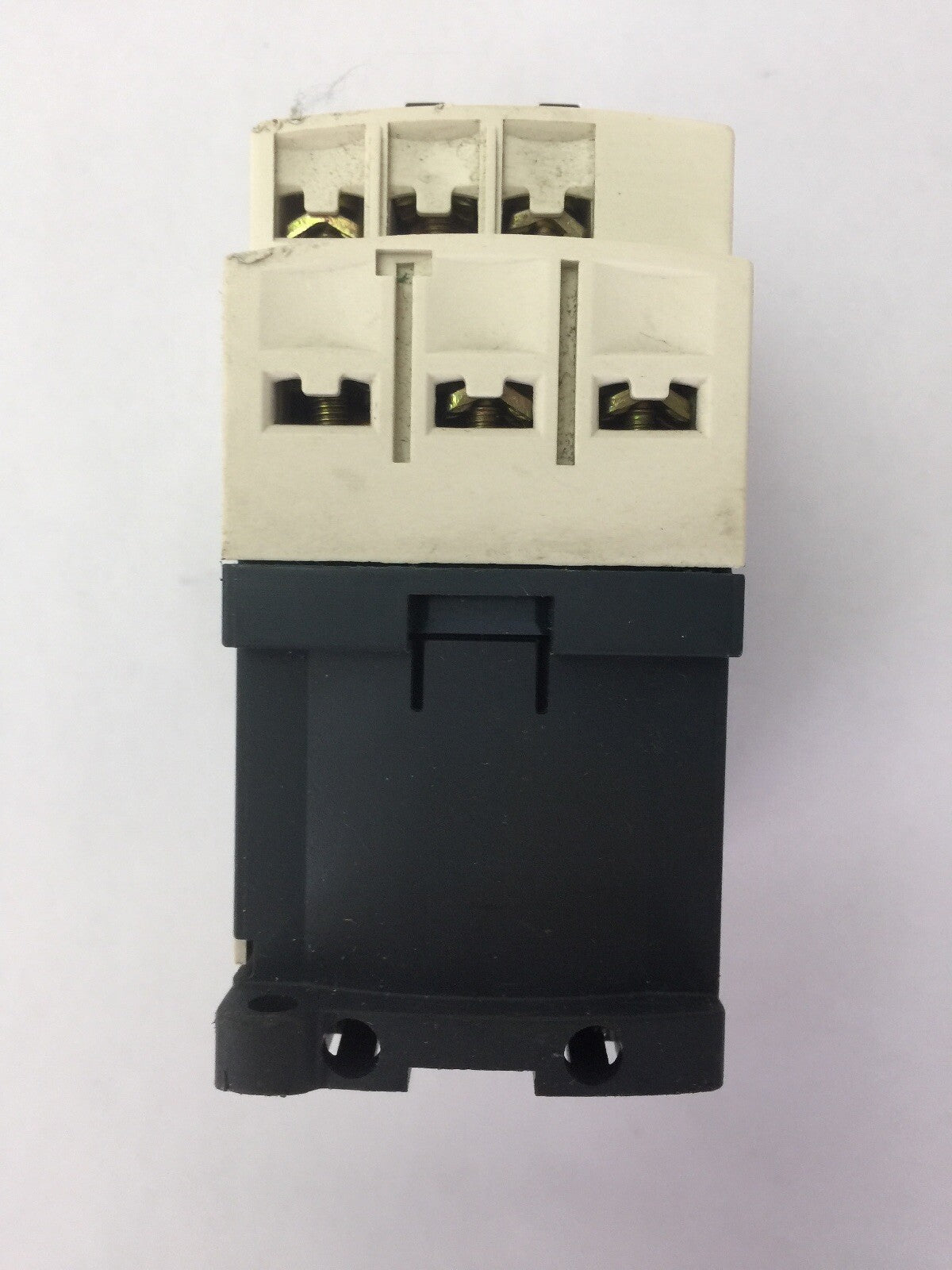 TELEMECANIQUE CAD32 BL RELAY 600VAC 10A  COIL 24VDC 2,4 W LAD4TBDL 5-24V