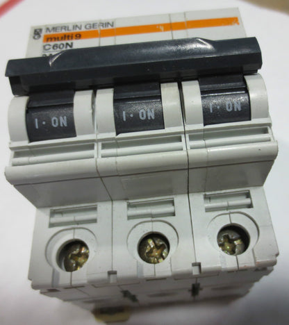 MERLIN GERIN multi9 C60N CIRCUIT BREAKER 3A-type B, 480VAC - p/n 24142