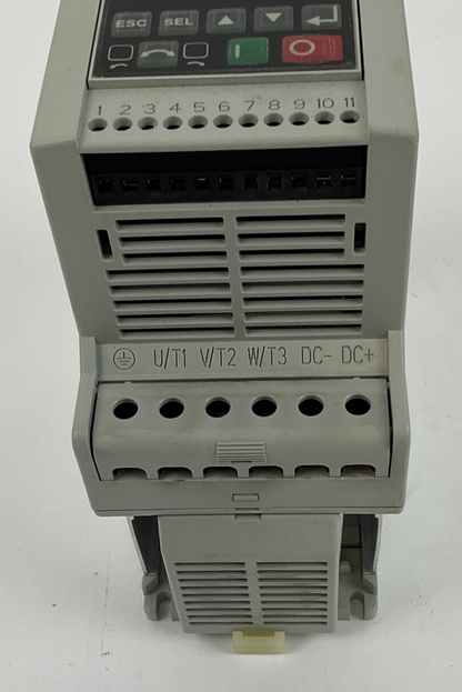 ALLEN BRADLEY 160-BA03NPS1 SPEED CONTROLLER SER.C FRN7.04 1HP .75KW 460V 2.8A
