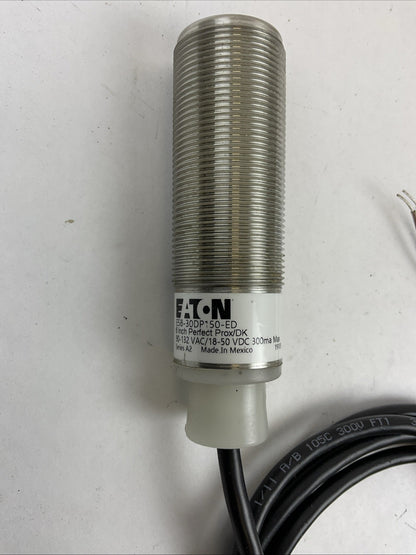 EATON E58-30DP150-ED 90-132VAC 18-50VDC 300ma PHOTOELECTRIC SENSOR