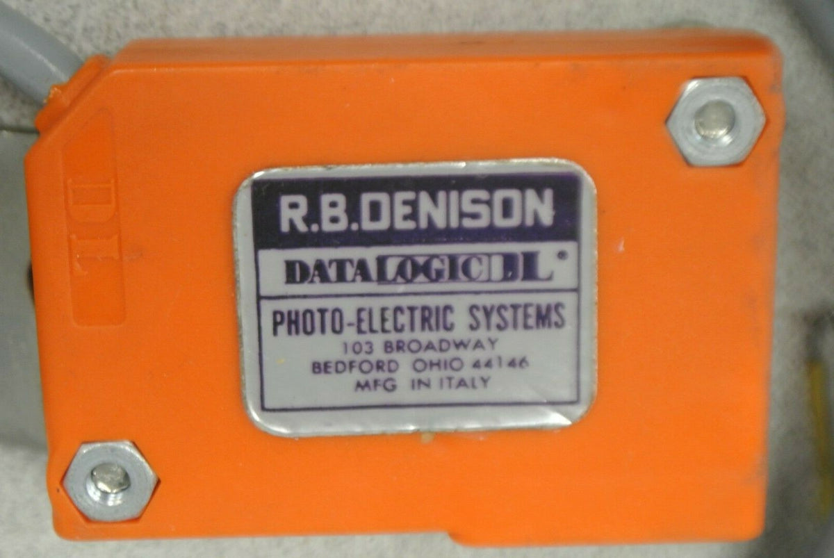 R.B. DENISON DATA-LOGIC RT6-01 PHOTOELECTRIC SENSOR / 110V, 50Hz / NEW SURPLUS