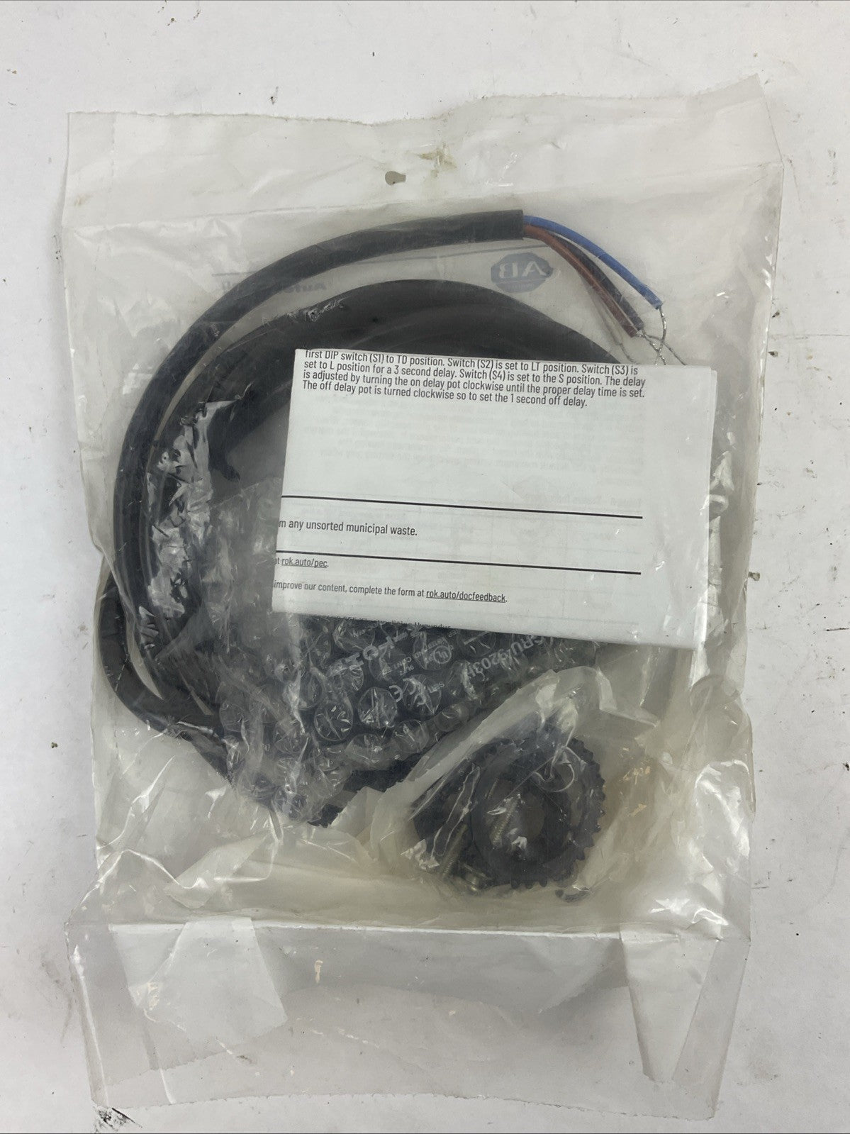 ALLEN BRADLEY 42GRU-9203H SER C PHOTOSWITCH POLARIZED RETROREFLECTIVE SENSOR