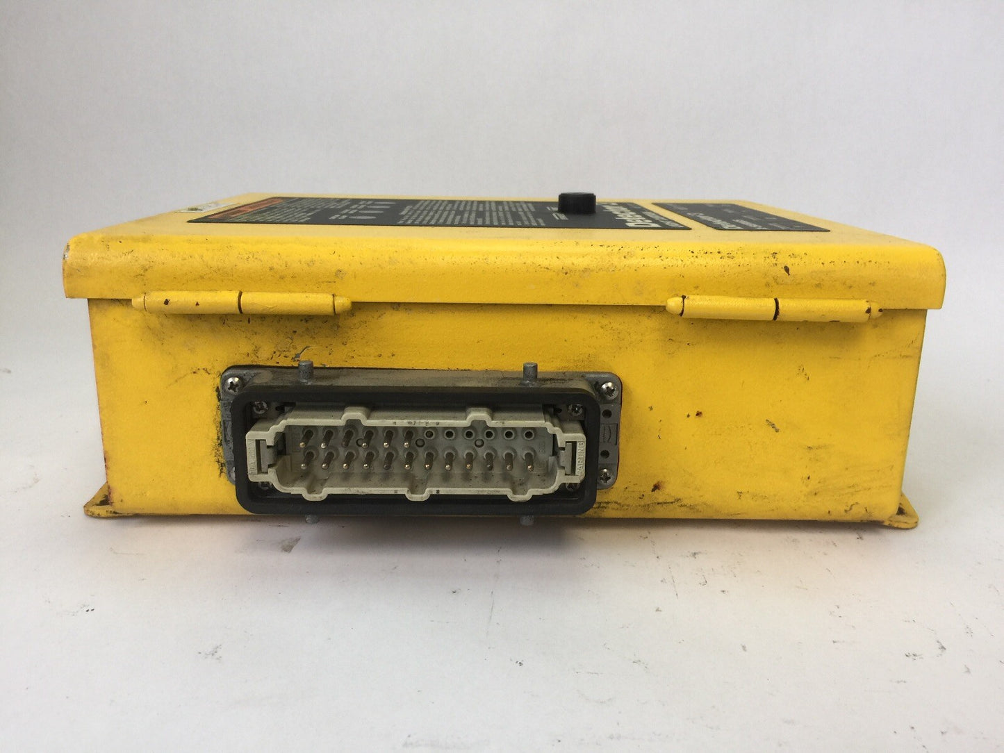 DATA INSTUMENTS/HONEYWELL 3LC-BXQDH DETECTOR 3 LIGHT CURTAIN CONTROLLER
