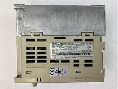 YASKAWA CIMR-V7AM20P4 AC DRIVE OUTPUT 3PH 0-230VAC 0-400HZ 3A INPUT 200-230VAC