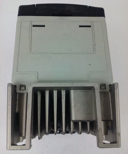 ALLEN BRADLEY POWER FLEX 70 20A-D2P1A3AYNNNC0 SER. A,3PH,480V, 1HP, W/ 20-HIM-A3