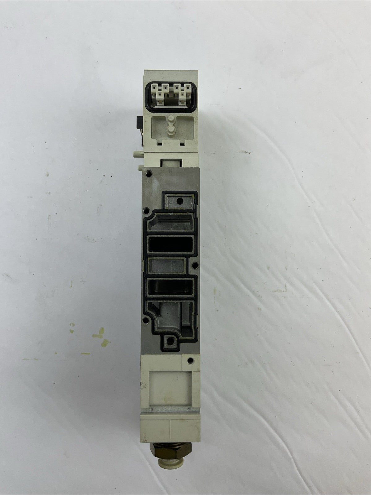 SMC MANIFOLD VALVE VQ 4000 (LOT OF 3)