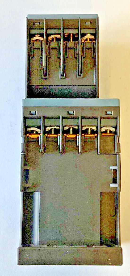 SIEMENS 3RH2262-1BB40 CONTACTOR 24VDC  50HZ