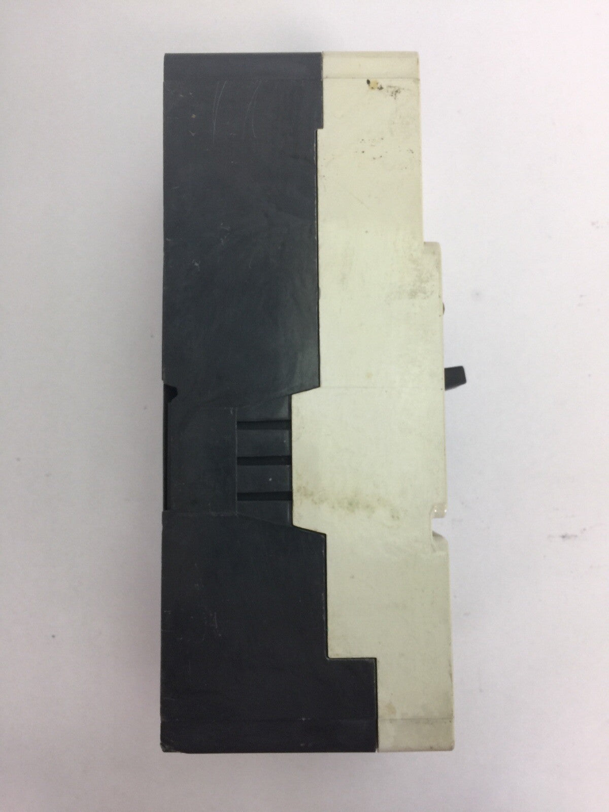 WESTINGHOUSE JDB2200 CIRCUIT BREAKER SER C 600VAC 250VDC 200A 2P JT2200T TRIP