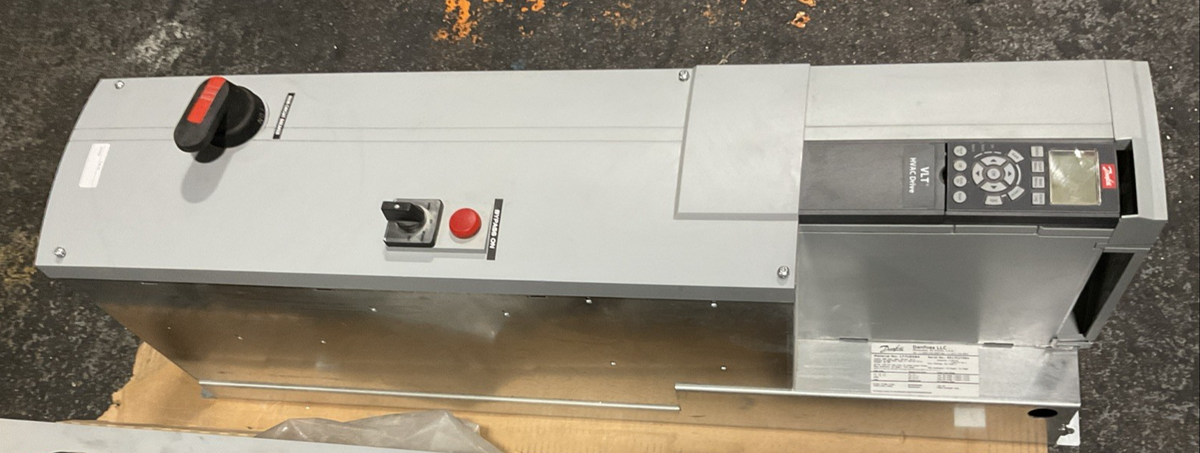 DANFOSS 177U9584 MOTOR AC DRIVE OUPUT 0-460VAC 3PH 0-60HZ 34A 25HP INPUT 480VAC