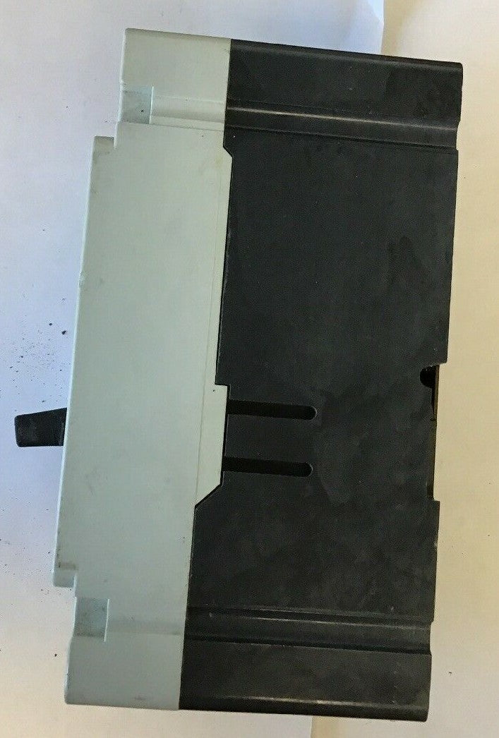 WESTINGHOUSE HMCP015E0  CIRCUIT PROTECTOR SER.C 15AMP 3POLE 600VAC-250VDC
