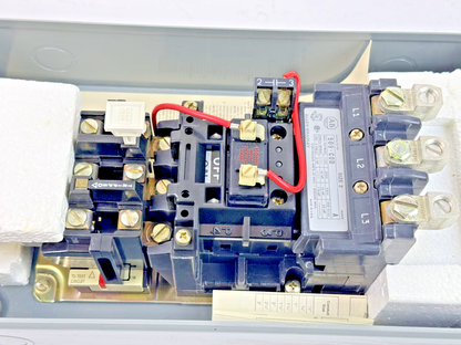 ALLEN-BRADLEY - 509-CAD SER. A -MAG MOTOR CONTROLLER W/ TYPE 1 ENC 120V COIL-NEW