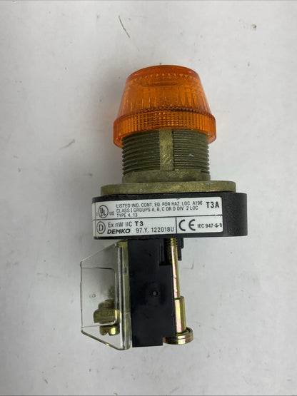 ALLEN BRADLEY 800T-Q11 SER T 120V PILOT LIGHT